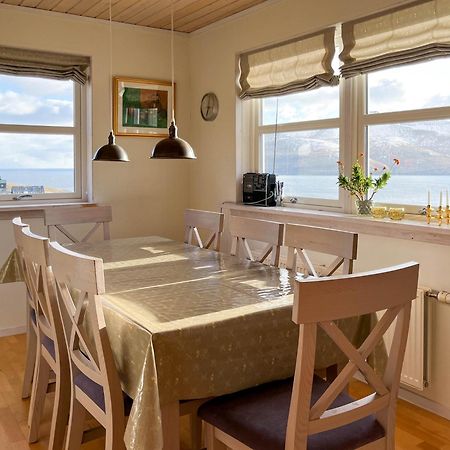 Sea & Mountain View 4 Bedroom Leynar Exterior photo